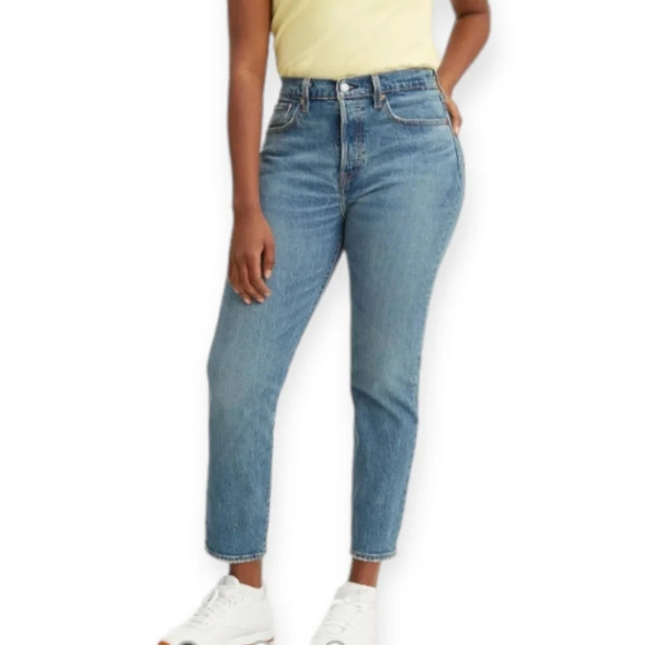 Levi's Premium Wedgie Jeans in These Dreams Medium Wash High Rise Ankle 26 (2) - Picture 1 of 16